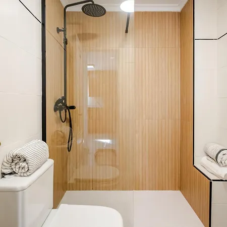 Oasis Beachfront Luxury *