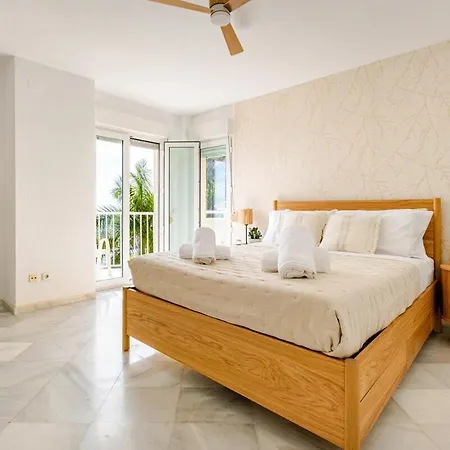 Oasis Beachfront Luxury Almuñécar