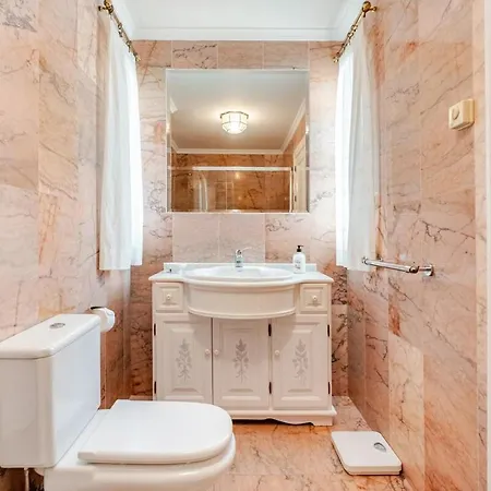 Oasis Beachfront Luxury *