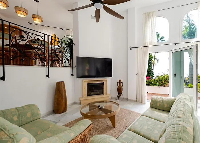 ヴィラ Oasis Beachfront Luxury