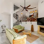 Oasis Beachfront Luxury *