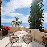 Oasis Beachfront Luxury *