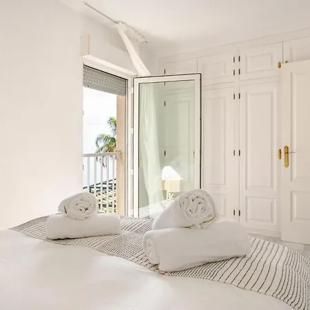 Oasis Beachfront Luxury Almuñécar