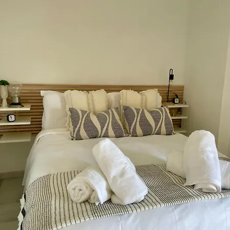 Oasis Beachfront Luxury Vila