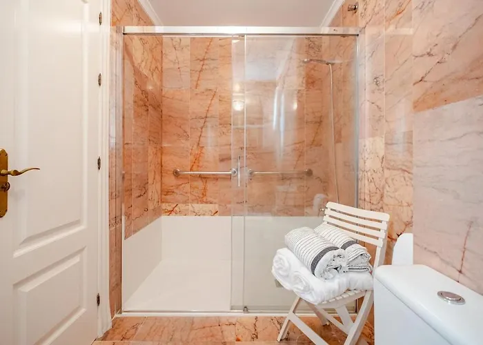 Oasis Beachfront Luxury Вилла
