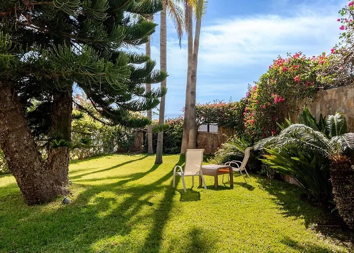 Oasis Beachfront Luxury Вилла
