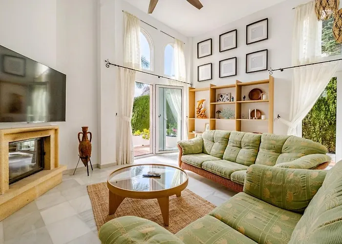 Вилла Oasis Beachfront Luxury *